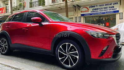 Gia đình bán xe hiệu Mazda CX-3 SX 2024 mới 95%