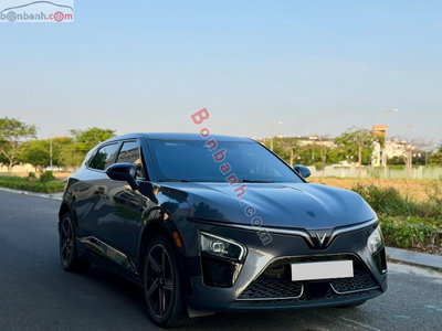 Xe VinFast VF7 Plus AWD 2024