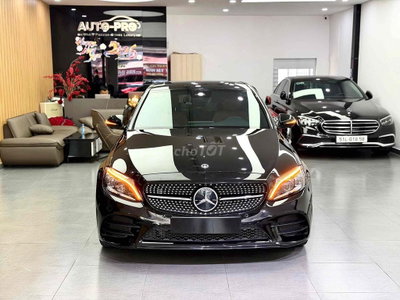 Mercedes-Benz C300 AMG 2019 Đen 32.000km
