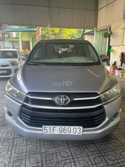 Toyota Innova 2017 Bạc