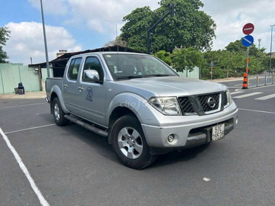 Nissan Navara 2 cầu số sàn nhập thái
