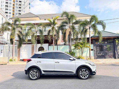 Hyundai i20 Active 2015 Bạc 64.000 km