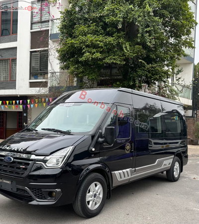 Xe Ford Transit Limousine 2023