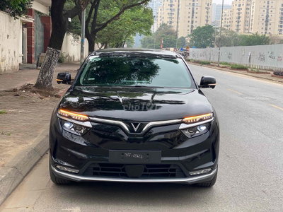 VinFast VF8 2023 Đen 50000 km