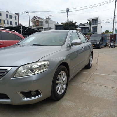 Toyota Camry 2010 2.4G 130.000 km Bạc