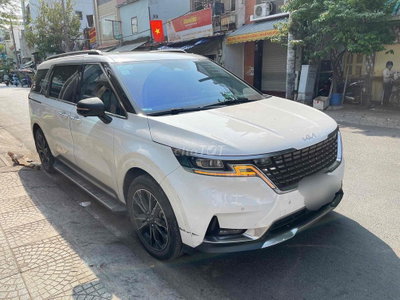 KIA Carnival 2023 2.2 AT 47.000 km