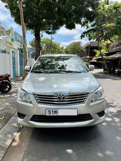 Toyota Innova 2013 E - 150000 km xe gia đình