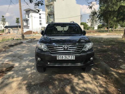 Toyota Fortuner 2012 V 375.000.000