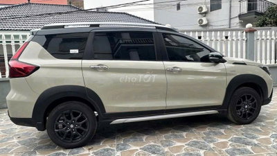 Suzuki XL7 2026 7 chỗ màu Be