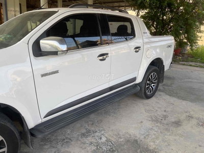 Chevrolet Colorado 2016 - 114000 km std máy dầu