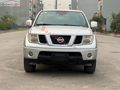 Xe Nissan Navara LE 2.5MT 4WD 2011