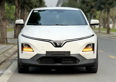 Xe Vinfast VF6 Trắng giá cực tốt chỉ 5xx