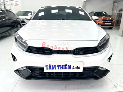 Xe Kia K3 Premium 1.6 AT 2022