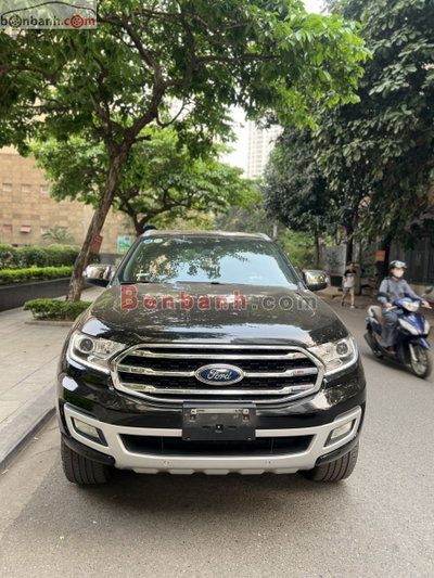 Xe Ford Everest Titanium 2.0L 4x2 AT 2019