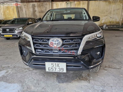 Xe Toyota Fortuner 2.4L 4x2 MT 2022