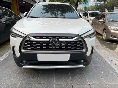 Toyota Cross 2022 V 18000 km Trắng
