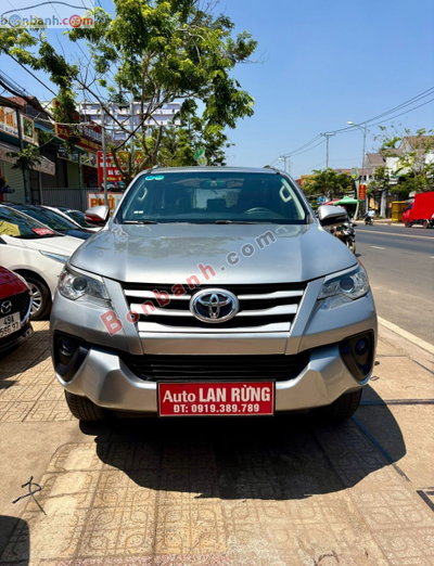 Xe Toyota Fortuner 2.4G 4x2 MT 2017