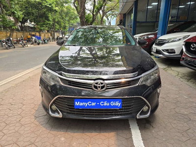 Toyota Camry 2.5Q lên nhiều đồ xịn