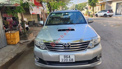 Xe Toyota Fortuner 2.5G 2014