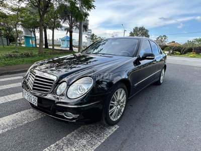 Mercedes-Benz E200 2008 Đen