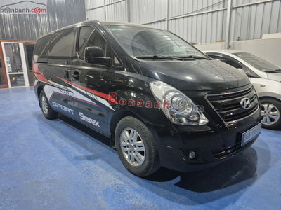 Xe Hyundai Grand Starex 2.5 MT 2017