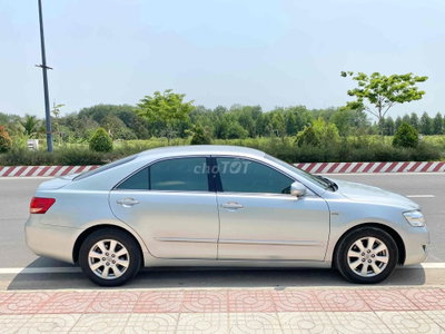 Toyota Camry 2009 2.4G Bạc