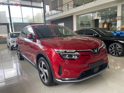 Xe VinFast VF8 Eco 2025