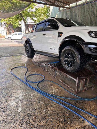 Ford Ranger Raptor Trắng