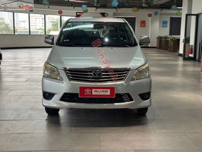Xe Toyota Innova 2.0E 2013