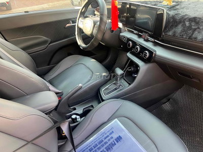Hyundai Accent 2026 Trắng 3000km mới mua