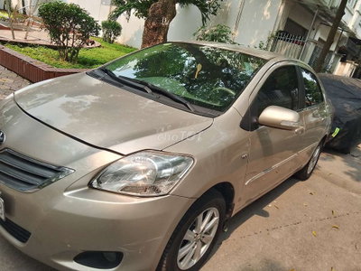 Toyota Vios 2014 màu Vàng