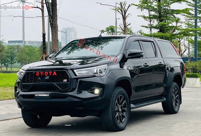 Xe Toyota Hilux Adventure 2.8L 4x4 AT 2024