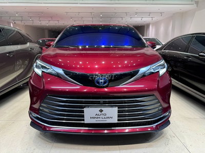 Toyota Sienna Platinum 2.5 AT AWD 2021 - 39000 km