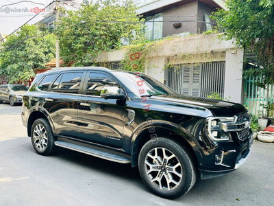 Xe Ford Everest Titanium Plus 2.0L 4x4 AT 2024
