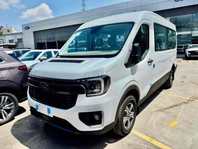 Ford Transit Trend 2025 Trắng Và Bạc Mới 100%