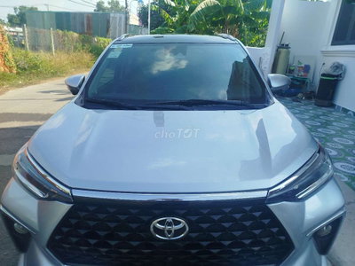 Toyota Veloz Cross Bạc 68895 km