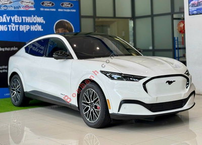 Xe Ford Mustang Mach-E Premium AWD 2025