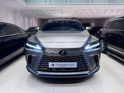 Lexus RX Model 2024 350 Luxury - 3900 km