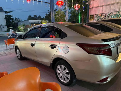 Toyota Vios 1.3 Vàng cát