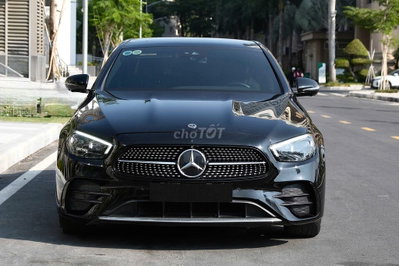 Mercedes E300 AMG model 2022