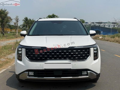 Xe Kia Carnival Premium 2.2D 8S 2024