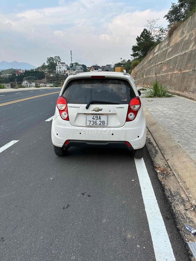 Chevrolet Spark 2015 1.0MT Trắng