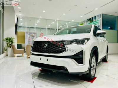 Xe Toyota Innova Cross HEV 2.0 CVT 2026