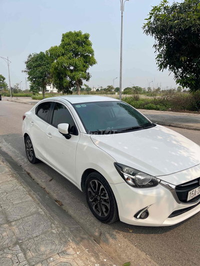 Mazda 2 2017 Trắng