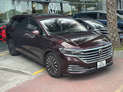 Volkswagen Viloran 2023 Luxury Nâu đỏ