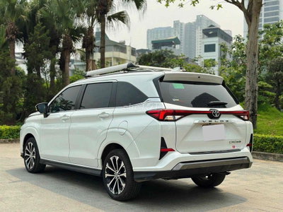 Toyota Hà Đông bán Veloz Top 2025 Trắng 16000 km