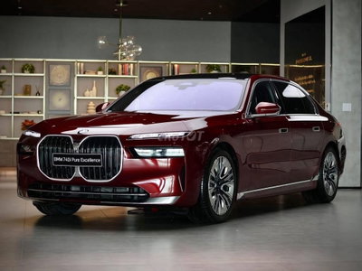 NEW BMW 740i Pure Excellence