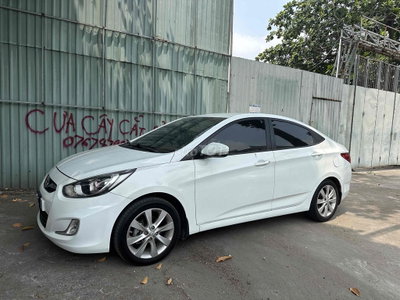 Hyundai Accent 2012 nhập khẩu số tự động