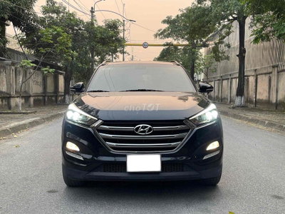 Tucson 2.0AT đặc biệt nhập khẩu 2016 màu đen