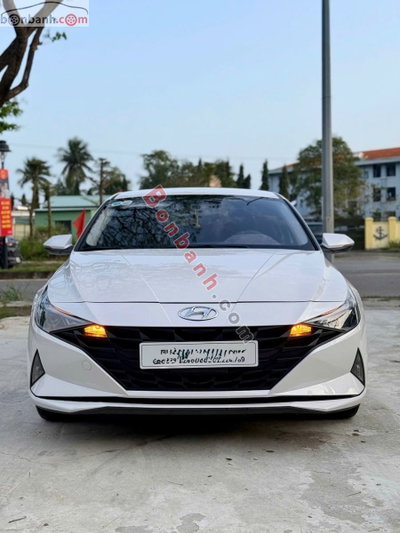 Xe Hyundai Elantra 1.6 AT Tiêu chuẩn 2023